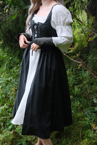 Meadow Overdress - Pine Green