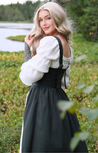Meadow Overdress - Pine Green